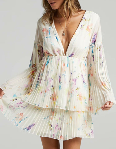 Mini Chiffon Dresses Flare Bell Sleeve Cascading Ruffle Floral Print V-Neck A-Line Empire Waist
